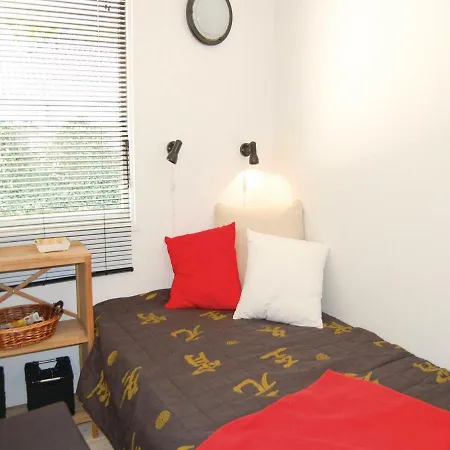 Three-bedroom Holiday In * Egå